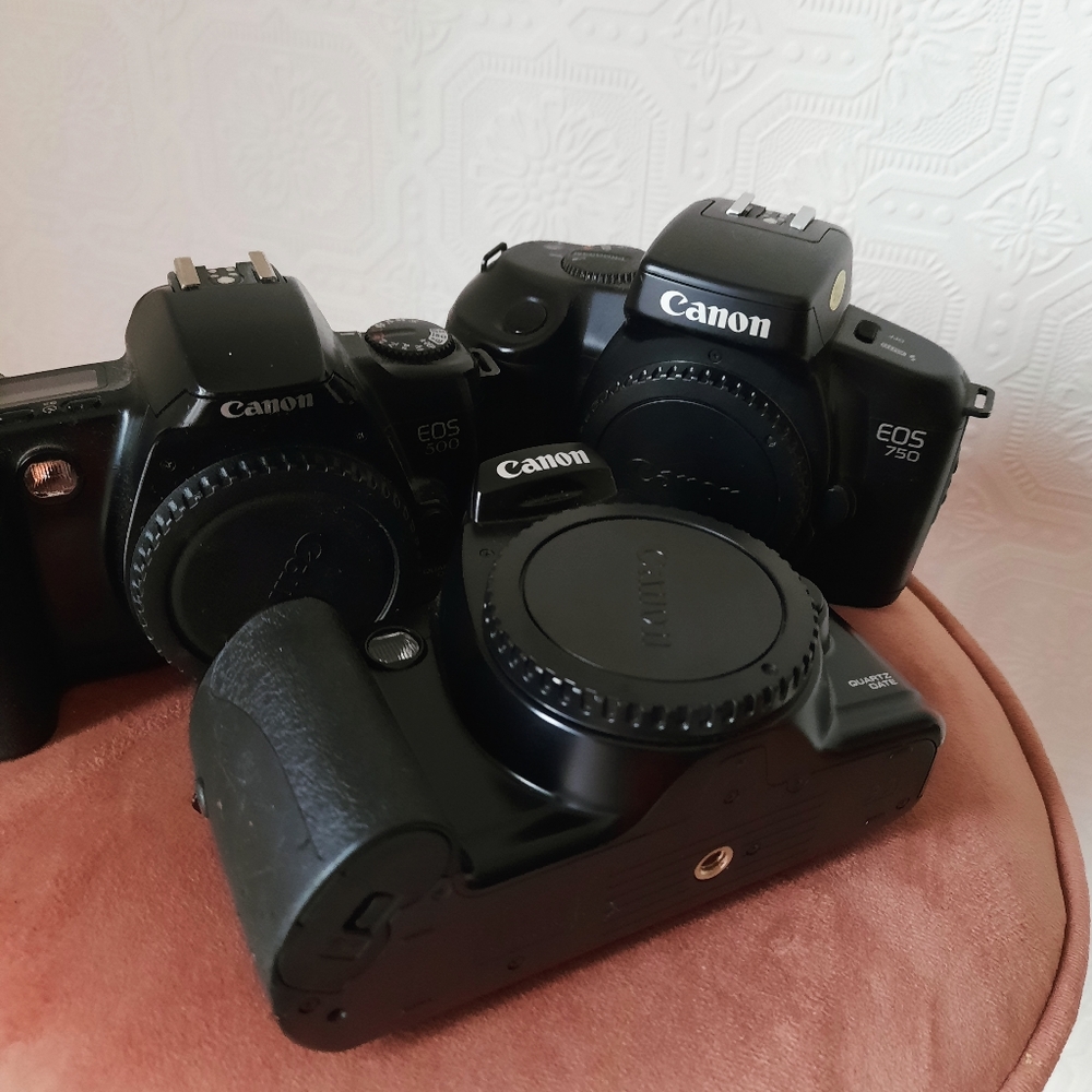 Canon EOS 750 35mm